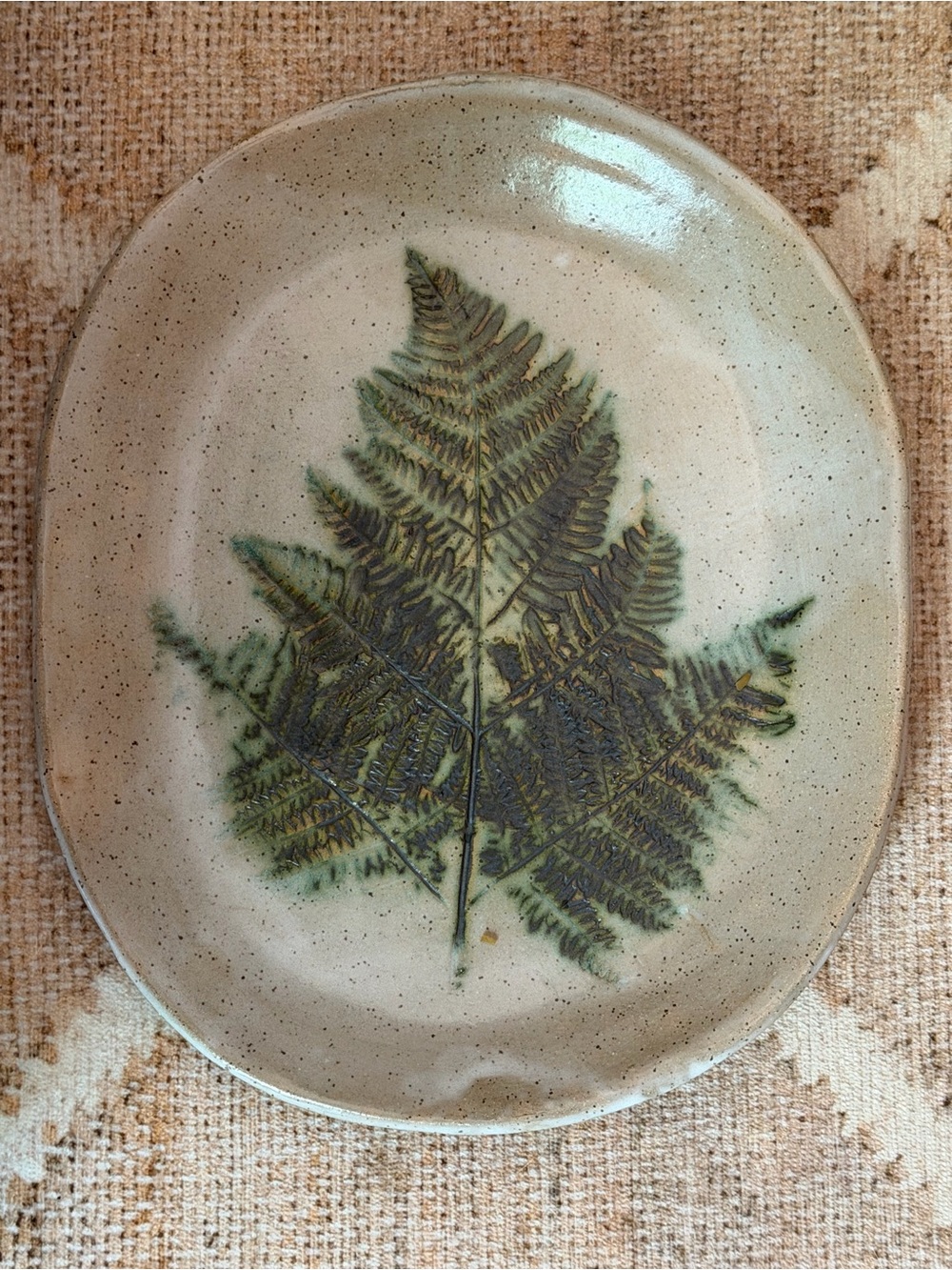Vintage 90’s Studio Pottery Fern Platter - Picture 2 of 6